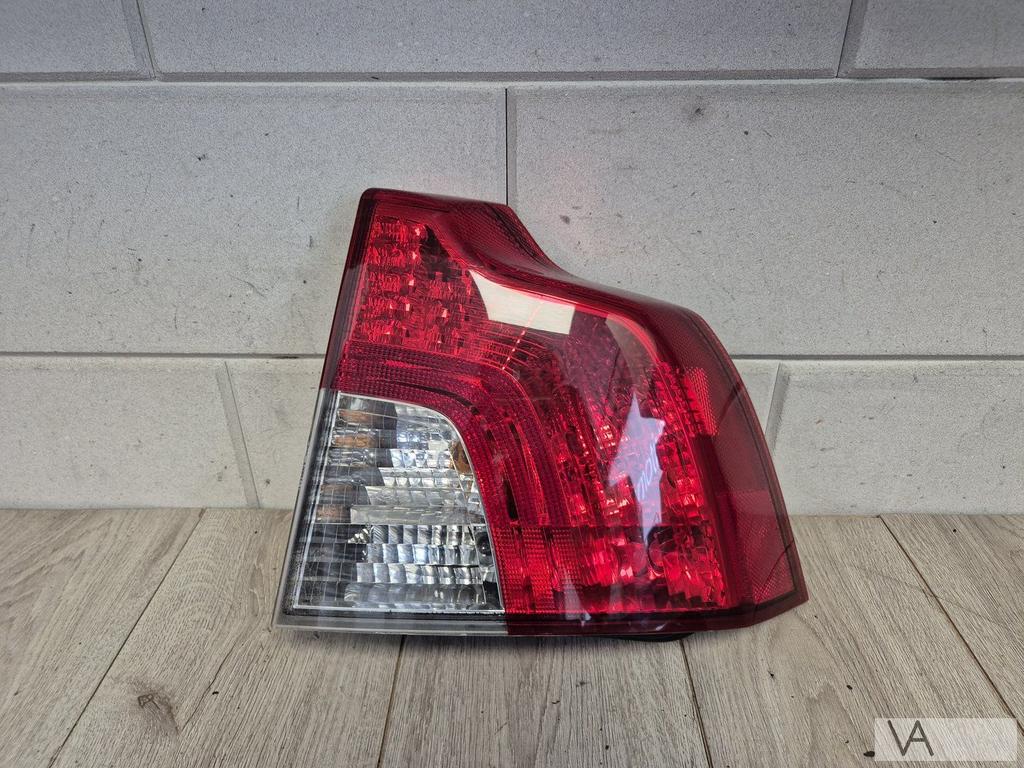 Volvo S40 van 2007 tot 2012 achterlicht rechts facelift €50, Gebruikt, -, -, Ophalen of Verzenden