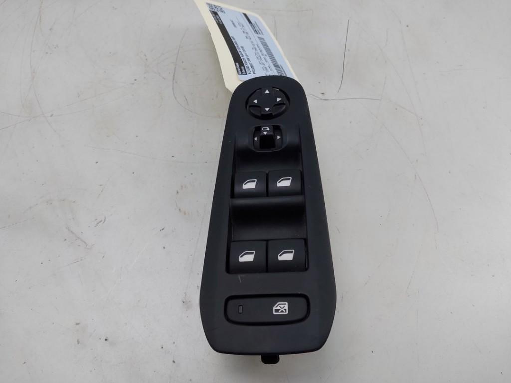 COMMUTATEUR VITRES ELECTRIQUES Peugeot (|96788264ZD|), Utilisé, Peugeot
