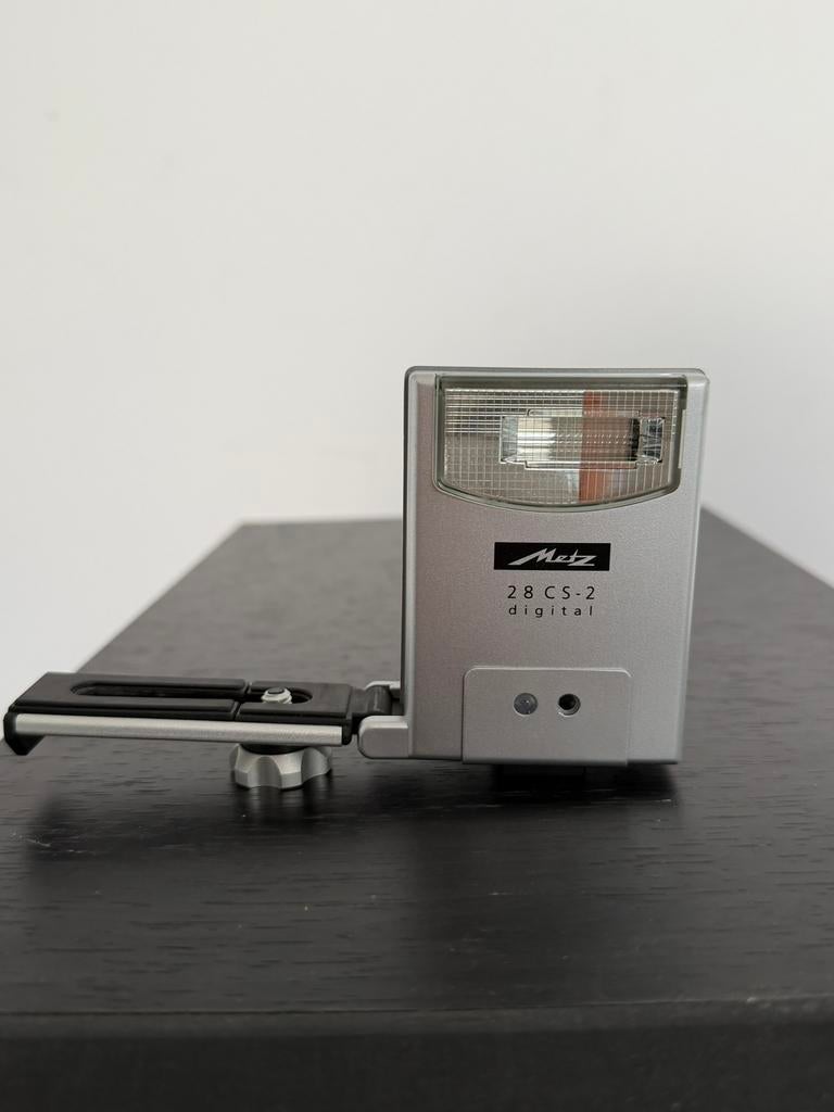 Metz 28CS-2 numérique - fonctionne, Enlèvement ou Envoi, Comme neuf, Metz, Inclinable