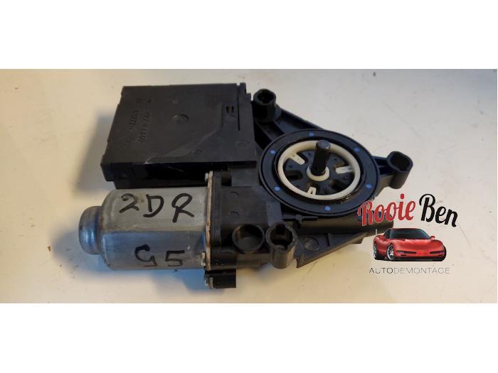 Moteur de vitre portière d'un Volkswagen Golf, Autos : Pièces & Accessoires, Volkswagen, -, 3 mois de garantie, Utilisé