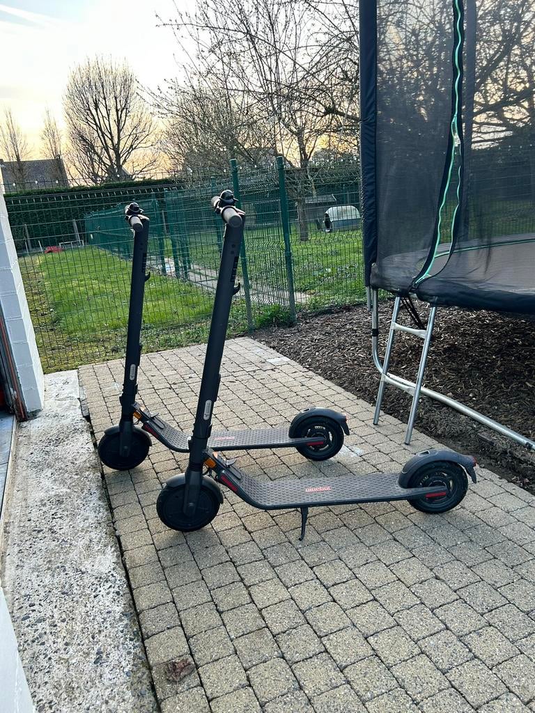 Ninebot kickscooter electrische steps, Fietsen en Brommers, Steps, Zo goed als nieuw, Ophalen