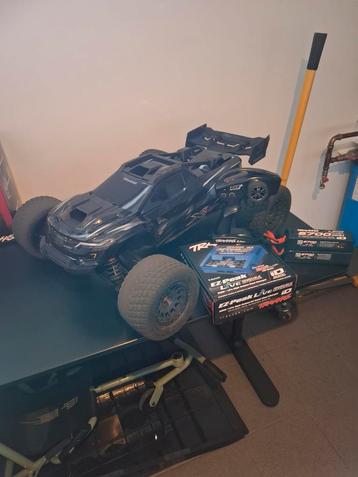 Traxxas XRT  beschikbaar voor biedingen