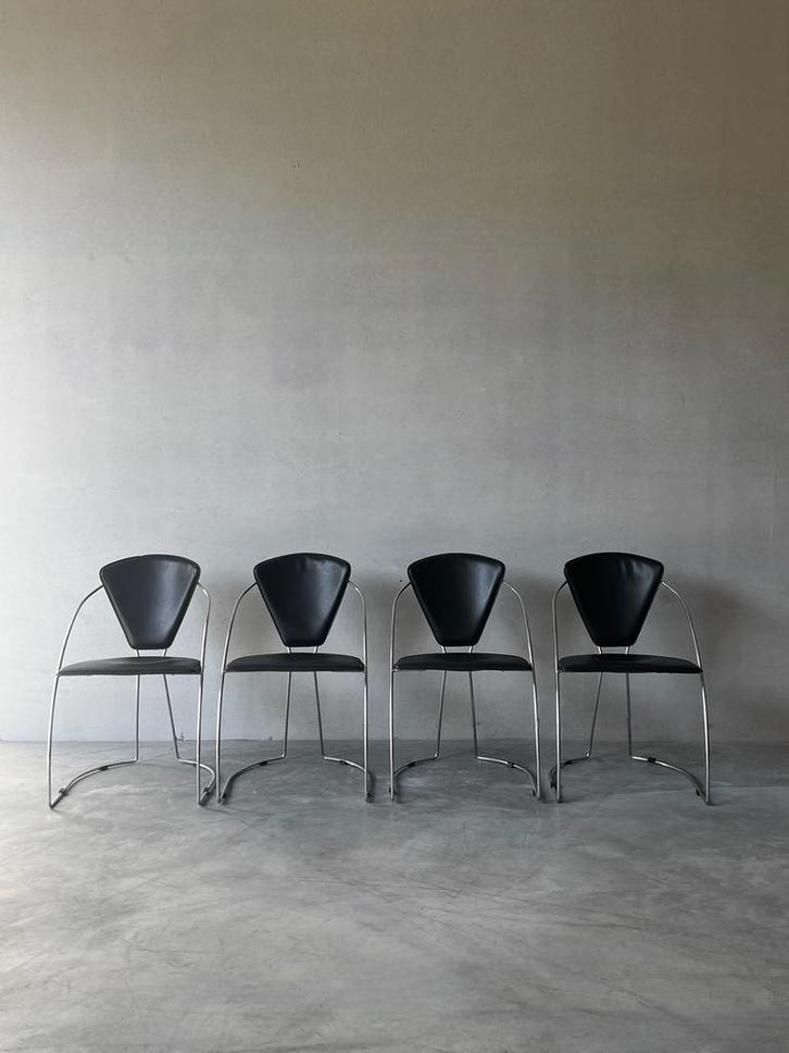 Vintage design Arrben stoelen, set van 4, Huis en Inrichting, Stoelen, Zo goed als nieuw, Zwart, Ophalen