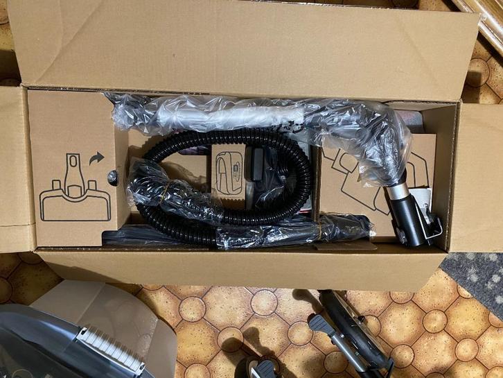 Professionele Ritello R2 stofzuiger - zo goed als nieuw, Elektronische apparatuur, Stofzuigers, Zo goed als nieuw, Stofzuiger