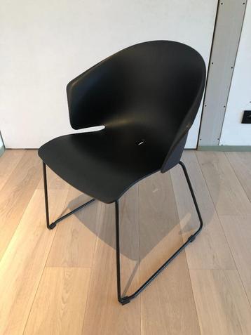 Pedrali Grace zwarte stoelen 8 stuks, stapelbaar