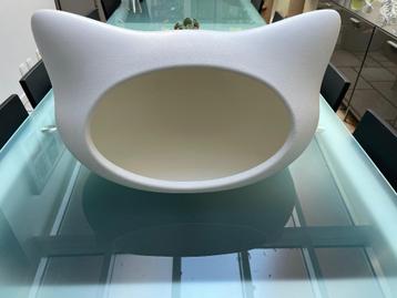 Originele WISKAS kattenmand beschikbaar voor biedingen