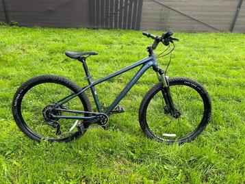 VELO SPORT DE MARQUE SPECIALIZED vtt beschikbaar voor biedingen