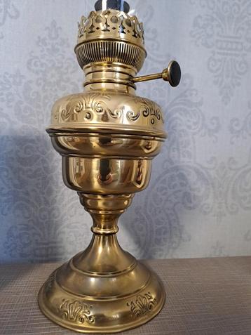 Oude petroleumlamp, nog van overgrootmoeder, Enlèvement