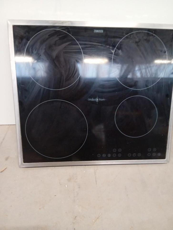 Zanussi Inductie kookplaat (ZIT64X) - Inox Frame, Electroménager, Tables de cuisson, Enlèvement