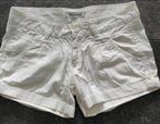 Wit katoenen shortje in zeer goede staat maat 38, Kleding | Dames, Maat 38/40 (M), Kort, Wit, Ophalen of Verzenden