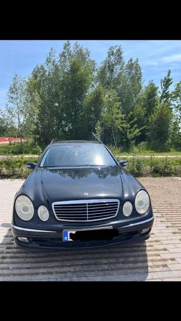 Mercedes Benz E200 Break, Auto's, Automaat, Zwart, Zwart, Leder