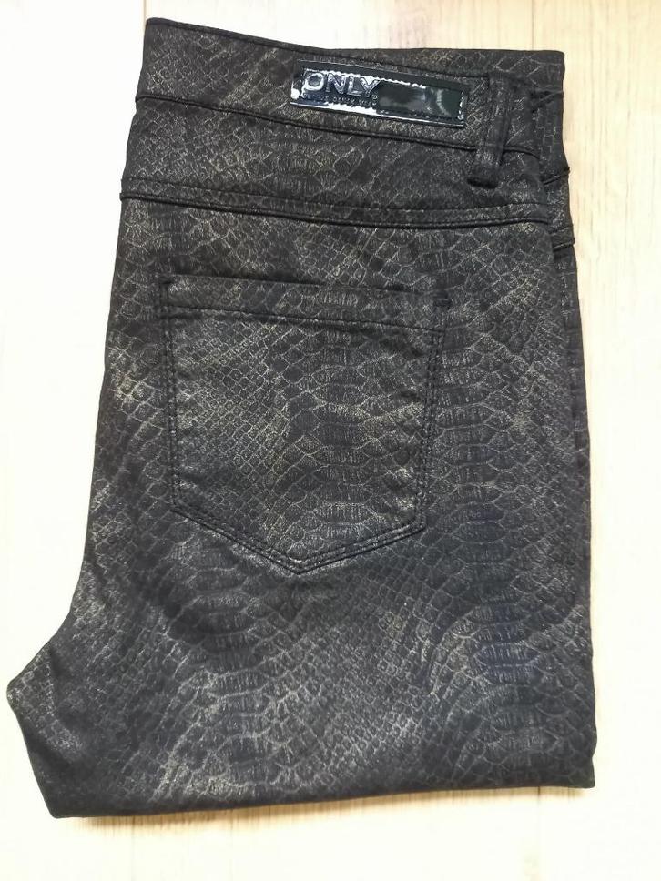 NIEUW! TRENDY BROEK ONLY (ZWART / GOUD), Kleding | Dames, Broeken en Pantalons, Nieuw, Zwart, Lang, Ophalen of Verzenden