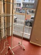 Witte metalen rekjes als display of voor tuin, Ophalen