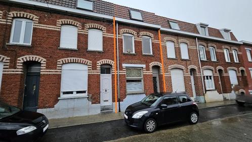 Maison 3 chambres bien entretenue située dans une rue calme., Immo, Maisons à vendre, Province de Hainaut, Jusqu'à 200 m², Maison 2 façades