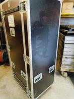 zwarte, hoge flightcase met ingebouwde tafel, Ophalen, Gebruikt, Flightcase
