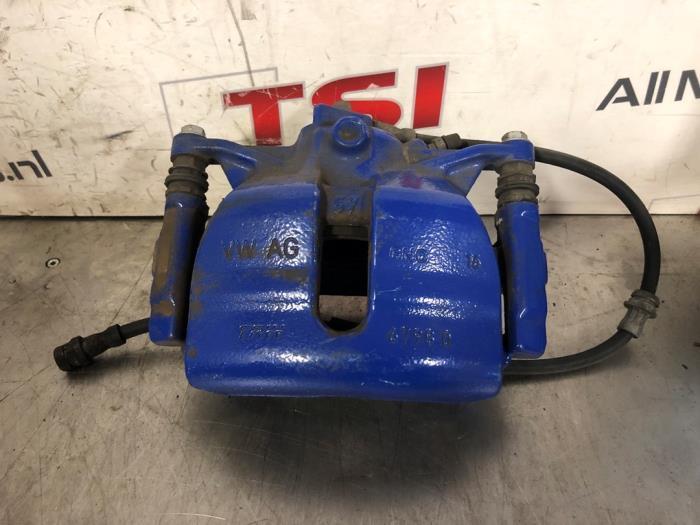 Remklauw (Tang) links-voor van een Volkswagen Golf, Auto-onderdelen, Remmen en Aandrijving, Volkswagen, Gebruikt, 3 maanden garantie