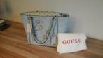 Handtas " Guess " Nieuw, Handtassen en Accessoires, Tassen | Damestassen, Nieuw, Handtas, Blauw, Ophalen of Verzenden