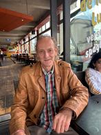 Zoek serieuze Aziatische vriend voor langdurige contacten, Contacten en Berichten