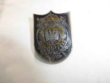 Plaatselijke militaire insignes Ex-Joegoslavië 1992/1993 beschikbaar voor biedingen