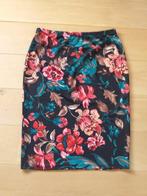 Nieuwe gebloemde rok maat 44, Kleding | Dames, Rokken, Overige kleuren, Maat 42/44 (L), Nieuw, Ophalen of Verzenden