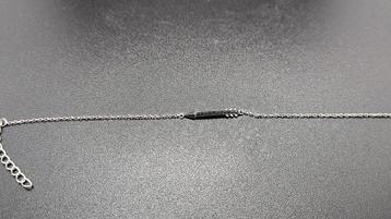 Bracelet "flèche" en argent et strass noirs beschikbaar voor biedingen