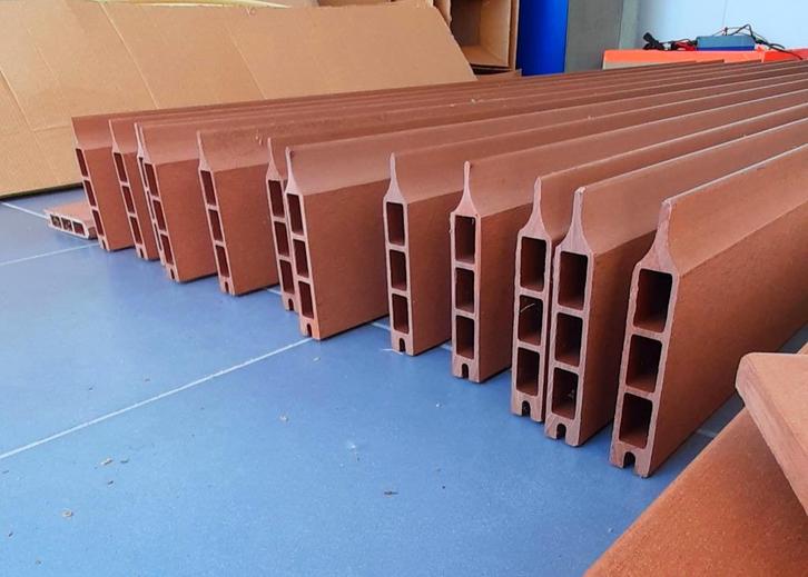 Houtcomposiet stapelplanken - Voor één schutting van 180x180, Tuin en Terras, Schuttingen, Nieuw, Overige materialen, 1 tot 2 meter