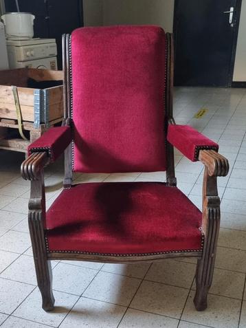 Vintage fauteuil in klassieke stijl – stevige eyecatcher beschikbaar voor biedingen