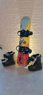 Kids snowboard 115cm + botten + bindingen, Sport en Fitness, Ophalen of Verzenden, Gebruikt, Bindingen