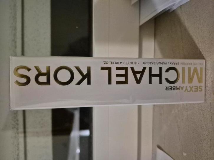 Micheal korks sexy amber.Eau de parfum.100ml.Neuf et scelle, Verzamelen, Parfumverzamelingen, Zo goed als nieuw, Accessoires, Ophalen of Verzenden