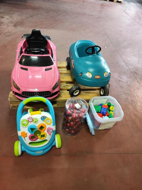 Mercedes voiture électrique  plus voiture a pedale, Kinderen en Baby's, Speelgoed | Buiten | Accuvoertuigen, Gebruikt, Ophalen