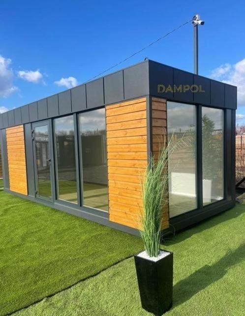 kantoorgebouw, hoofdkantoor, showroom, winkel 7x3m, Hobby en Vrije tijd, Overige Hobby en Vrije tijd, Nieuw, Ophalen of Verzenden