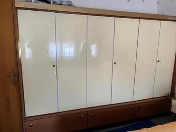 Slaapkamer VINTAGE beschikbaar voor biedingen
