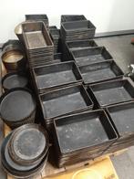 Broodvormen en taartvormen uit stopzetting bakkerij, Ophalen, Gebruikt