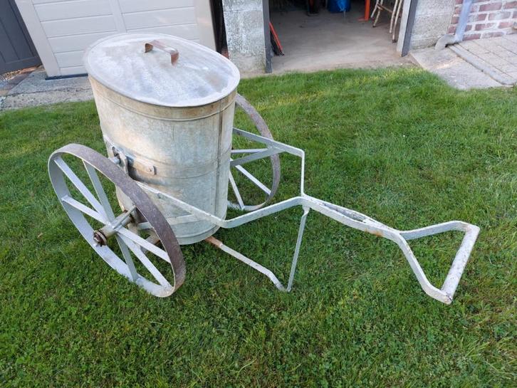 Cuve pour transport d'eau, Tuin en Terras, Gieters, Gebruikt, IJzer, Ophalen