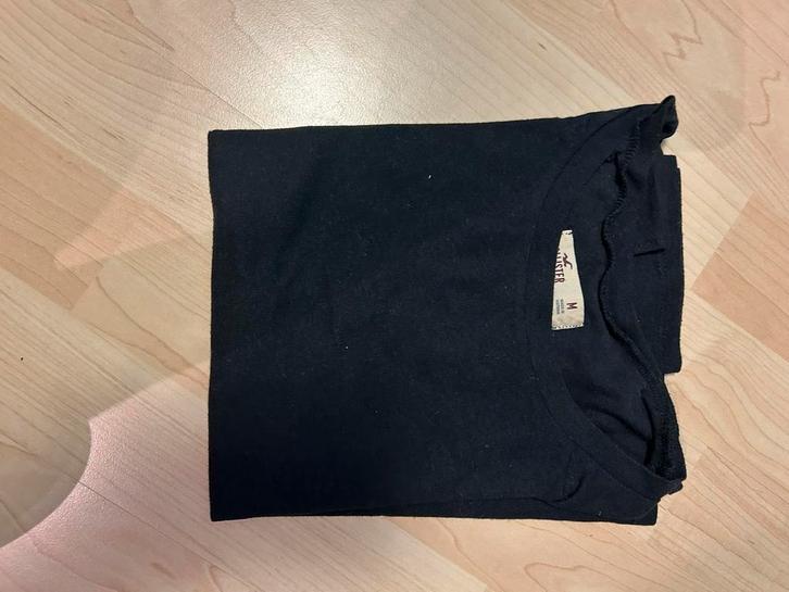 Zwarte tshirt, Kleding | Dames, T-shirts, Zo goed als nieuw, Maat 38/40 (M), Zwart, Korte mouw, Ophalen of Verzenden