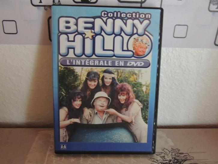 DVD - Benny Hill l'intégrale - volume 1 & 2, Cd's en Dvd's, Dvd's | Cabaret en Sketches, Ophalen