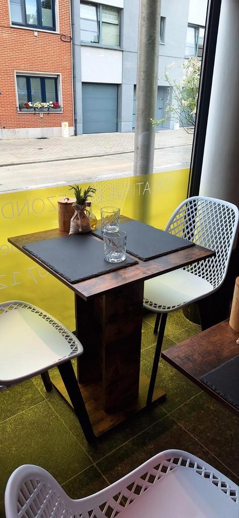 Leuke tafeltjes en/of stoelen voor horecazaak., Zakelijke goederen, Horeca | Meubilair en Inrichting, Gebruikt, Ophalen