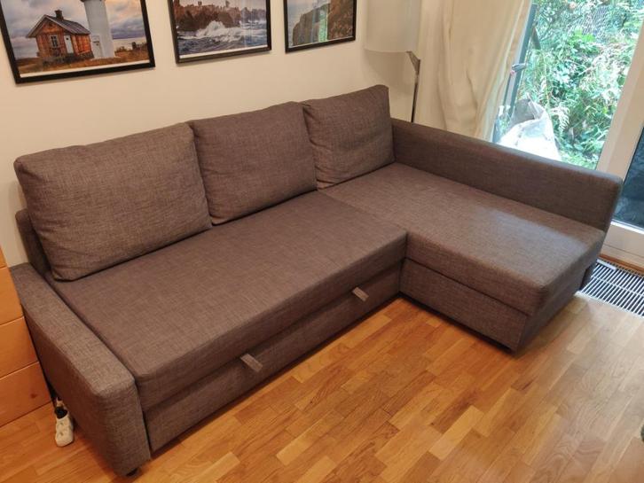 Omvormbare slaapbank Friheten, Huis en Inrichting, Slaapkamer | Slaapbanken, Zo goed als nieuw, 160 cm, 220 cm, Tweepersoons, Grijs