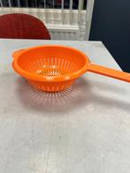 Vergiet oranje, Ophalen, Gebruikt, Oranje