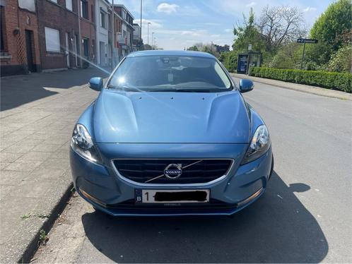Volvo v40 euro6b., Auto's, Volvo, Particulier, V40, ABS, Adaptive Cruise Control, Airbags, Airconditioning, Alarm, Bluetooth, Bochtverlichting