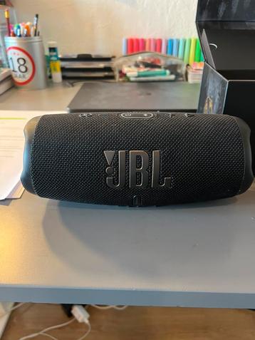 JBL CHARGE 5 LIMITED EDITION TOMORROWLAND, Audio, Tv en Foto, Luidsprekerboxen, Ophalen of Verzenden, Zo goed als nieuw, JBL