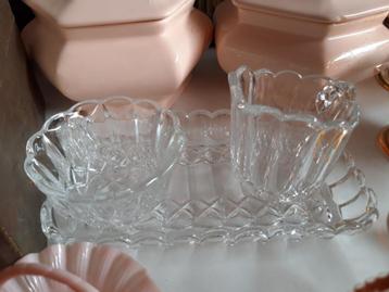 Oud melkkannetje en suikerpotje  beschikbaar voor biedingen