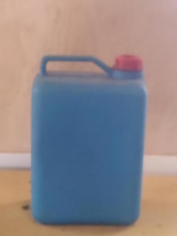 jerrycan ton voor vloeistoffen beschikbaar voor biedingen