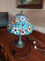 Tiffany lamp, Enlèvement