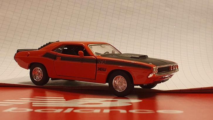 Dodge Challenger 1970 T/A, Hobby en Vrije tijd, Modelauto's | 1:43, Zo goed als nieuw, Ophalen of Verzenden