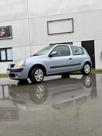 Renault Clio gekeurd voor verkoop beschikbaar voor biedingen