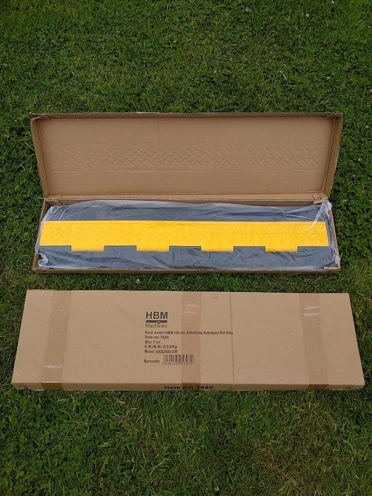 Kabelbrug/ kabelgoot met klep nieuw 2 stuks, Bricolage & Construction, Électricité & Câbles, Neuf, Autres types, Enlèvement ou Envoi