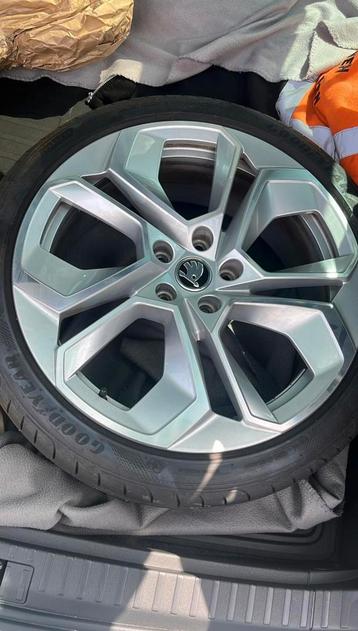 Originele Skoda vrs velgen beschikbaar voor biedingen