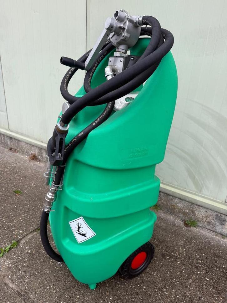 Mobiele brandstoftank benzine 110l handpomp (nieuw) Emiliana, Zakelijke goederen, Machines en Bouw | Tuin, Park en Bosbouw, Overige typen