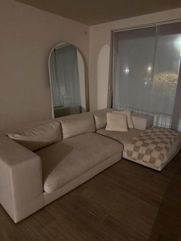 Moderne hoekbank beige beschikbaar voor biedingen